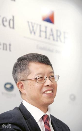 九倉副主席吳天海透露,內地賣樓速度減慢,短期內仍會持續,九倉若要提高內地業務至總投資的一半,必須「儲定子彈」。(李澤彤攝) 九倉副主席吳天海透露,內地賣樓速度減慢,短期內仍會持續,九倉若要提高內地業務至總投資的一半,必須「儲定子彈」。(李澤彤攝)