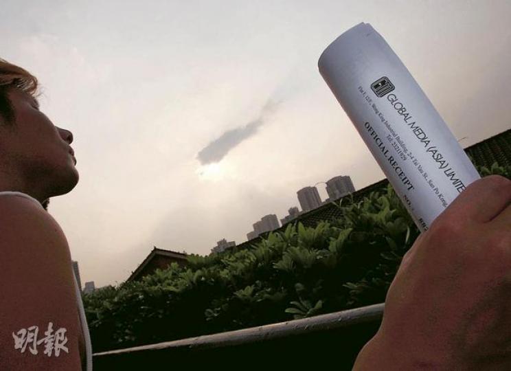 劉先生向本報表示,早前收到自稱是Global Media(Asia)Limited的公司來電,邀請他為一美容公司做神秘顧客,但信用卡被過帳後,他才發現買了美容套票。Global Media(Asia)Limited回覆稱是誤會,承諾向劉先生退款。(李紹昌攝) 劉先生向本報表示,早前收到自稱是Global Media(Asia)Limited的公司來電,邀請他為一美容公司做神秘顧客,但信用卡被過帳後,他才發現買了美容套票。Global Media(Asia)Limited回覆稱是誤會,承諾向劉先生退款。(李紹昌攝)