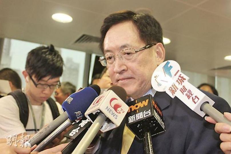 食物及衛生局長周一嶽表示,已聯絡內地當局了解雲南鉻渣事件影響,預料有兩至三家供港菜場受影響,當局會密切監察。(邱雅錡攝) 食物及衛生局長周一嶽表示,已聯絡內地當局了解雲南鉻渣事件影響,預料有兩至三家供港菜場受影響,當局會密切監察。(邱雅錡攝)