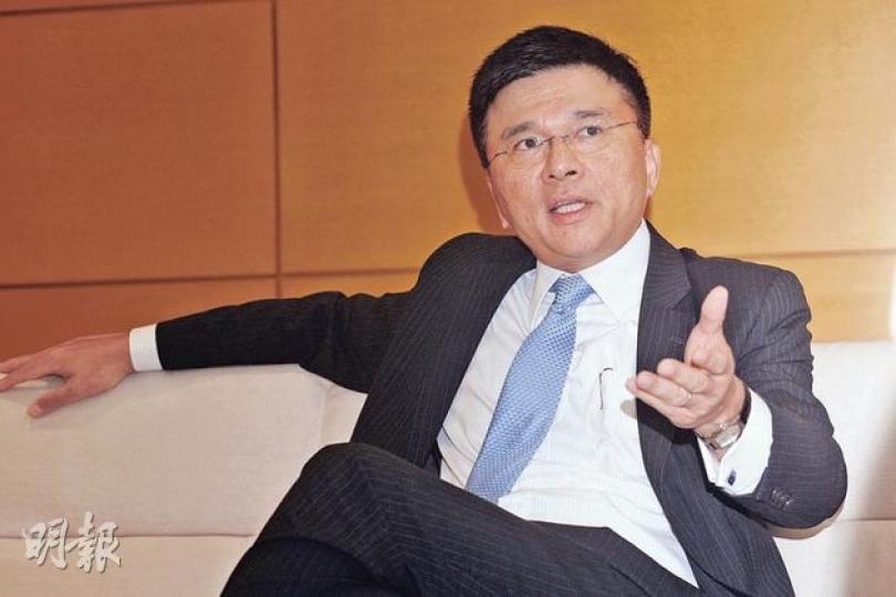 財經事務及庫務局長陳家強說,港府已緊密監察外圍經濟形勢,一旦出現金融大幅波動隨時可出招救市,但他提醒市民「做好防禦不代表不會跌市」。(李紹昌攝) 財經事務及庫務局長陳家強說,港府已緊密監察外圍經濟形勢,一旦出現金融大幅波動隨時可出招救市,但他提醒市民「做好防禦不代表不會跌市」。(李紹昌攝)
