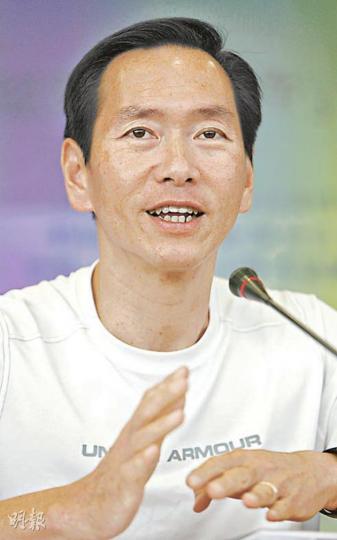 法律改革委員會轄下的慈善組織小組委員會主席陳智思指多個機構要求表達意見,故將《慈善法》諮詢期延至10月31日。(林振東攝) 法律改革委員會轄下的慈善組織小組委員會主席陳智思指多個機構要求表達意見,故將《慈善法》諮詢期延至10月31日。(林振東攝)