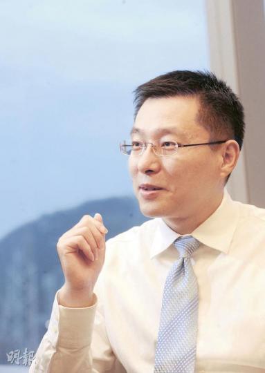 瑞信內房股研究部主管杜勁松認為,這一輪內地樓市的調整無論是幅度,還是持續時間都將比2008年更為深遠。(劉焌陶攝) 瑞信內房股研究部主管杜勁松認為,這一輪內地樓市的調整無論是幅度,還是持續時間都將比2008年更為深遠。(劉焌陶攝)
