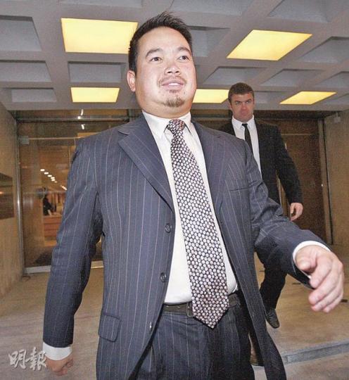 李建勤多次在庭上指離婚前後情緒受困擾,而他曾在寫給前妻的電郵中,自稱是「可憐的人」。 (李紹昌攝) 李建勤多次在庭上指離婚前後情緒受困擾,而他曾在寫給前妻的電郵中,自稱是「可憐的人」。 (李紹昌攝)