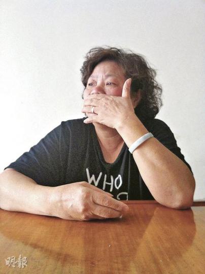 女死者上吊後,其奶奶訴說3星期內家中接連發生兩宗白事,兒子大受打擊。(梁琬珊攝) 女死者上吊後,其奶奶訴說3星期內家中接連發生兩宗白事,兒子大受打擊。(梁琬珊攝)
