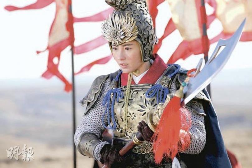 張栢芝主演的《楊門女將之軍令如山》題材適合內地觀眾，相信票房更勝香港。（微博圖片）西片《天魔戰神》11月17日的單日票房為77.4萬元，成為冠軍。（微博圖片）