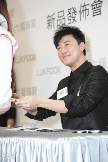 林峯相信無綫不介意他缺席「萬千星輝頒獎禮」。（攝影/記者：唐嘉晞）