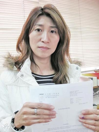 投訴人葉女士不滿護士管理局拒絕受理其投訴,又遲遲未作出解釋。(黎嘉愉攝) 投訴人葉女士不滿護士管理局拒絕受理其投訴,又遲遲未作出解釋。(黎嘉愉攝)