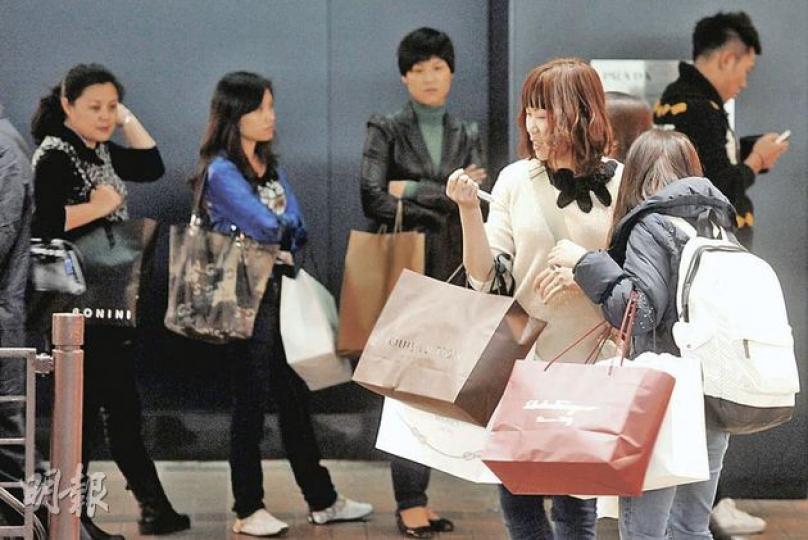 大型商場預料在聖誕新年消費黃金檔期,人流和營業額會有兩位數字增長。(尹錦恩攝) 大型商場預料在聖誕新年消費黃金檔期,人流和營業額會有兩位數字增長。(尹錦恩攝)