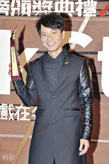 李克勤事隔五年再現身領獎，似乎跟商台關係重修舊好。（攝影﹕娛樂組）