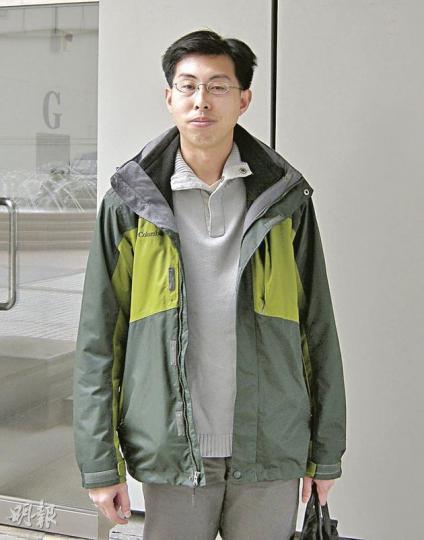 民主黨成員林浩揚日前提出選舉呈請,昨透露已申請法援,要求法庭豁免或減收訟費保證金。(梁珮珊攝) 民主黨成員林浩揚日前提出選舉呈請,昨透露已申請法援,要求法庭豁免或減收訟費保證金。(梁珮珊攝)