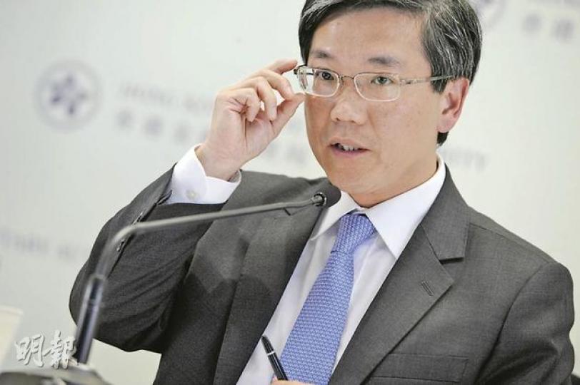 金管局副總裁阮國恒表示,當局會按實際情况,檢討逆周期按揭措施的效用及需要性。而以目前銀行貸存比率的上升速度,銀行仍要審慎管理資金運用。(何家達攝) 金管局副總裁阮國恒表示,當局會按實際情况,檢討逆周期按揭措施的效用及需要性。而以目前銀行貸存比率的上升速度,銀行仍要審慎管理資金運用。(何家達攝)