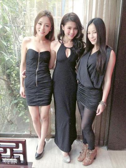 周秀娜（中）與兩位師妹Jeana（左）、Hidy（右）不約而同以黑Look示人。（攝影﹕娛樂組）