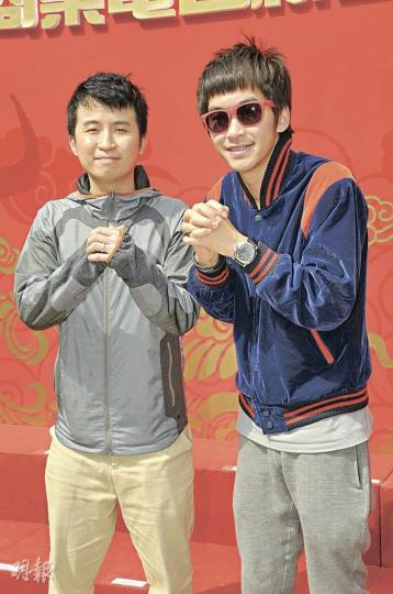 少爺占(右)與Donald祝俞琤笑口常開。(攝影:黃梓烜、梁迺楠) 森美小儀提議俞琤加人工。(攝影:黃梓烜、梁迺楠) 少爺占(右)與Donald祝俞琤笑口常開。(攝影:黃梓烜、梁迺楠) 森美小儀提議俞琤加人工。(攝影:黃梓烜、梁迺楠)