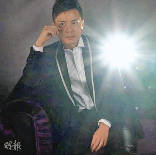 王志海與梁小冰鬧出緋聞,有指兩人去年8月開始在微博傳情。(微博圖片) 王志海與梁小冰鬧出緋聞,有指兩人去年8月開始在微博傳情。(微博圖片)