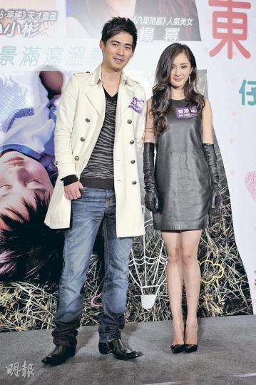 仔仔(左)跟楊冪(右)戲中飾演兩夫妻,仔仔大讚對方專業,有望將來再有機會合作。(攝影:劉永銳) 仔仔(左)跟楊冪(右)戲中飾演兩夫妻,仔仔大讚對方專業,有望將來再有機會合作。(攝影:劉永銳)