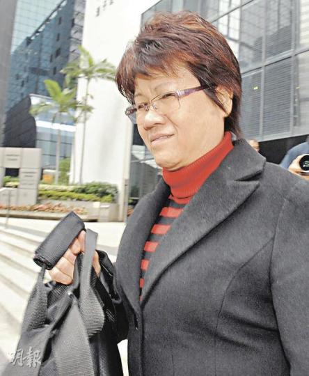 被告曾佩粧因無牌當中醫導致他人受傷等3罪,2008年被判罰5萬元,其間更被還押14日。(劉焌陶攝) 被告曾佩粧因無牌當中醫導致他人受傷等3罪,2008年被判罰5萬元,其間更被還押14日。(劉焌陶攝)