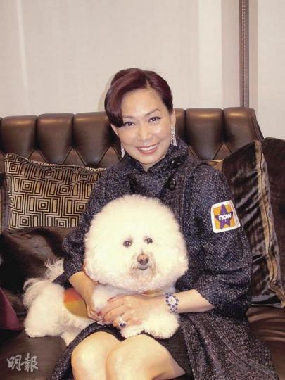 鄺美雲有愛犬陪伴共度情人節已很開心。(攝影/記者:柯美) 鄺美雲有愛犬陪伴共度情人節已很開心。(攝影/記者:柯美)