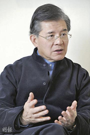 瑞安集團主席羅康瑞擔心香港10年內可能變成中國二線城市,故支持梁振英做特首,規劃香港發展,帶領中小企在內地市場打江山。(何家達攝) 瑞安集團主席羅康瑞擔心香港10年內可能變成中國二線城市,故支持梁振英做特首,規劃香港發展,帶領中小企在內地市場打江山。(何家達攝)
