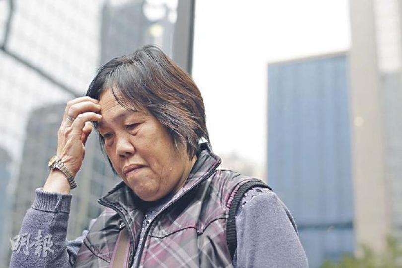 馬屎埔村民鄧可興昨因財力問題,無奈撤回暫緩執行令,換言之恒基可立即收屋,她聲稱或會「去四叔門口住」。(林振東攝) 馬屎埔村民鄧可興昨因財力問題,無奈撤回暫緩執行令,換言之恒基可立即收屋,她聲稱或會「去四叔門口住」。(林振東攝)