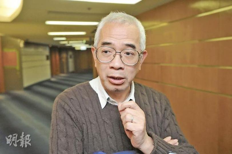 資深傳媒人程翔力挺曾鈺成參選,認為外界不應太介懷他是否共產黨員。(尹錦恩攝) 資深傳媒人程翔力挺曾鈺成參選,認為外界不應太介懷他是否共產黨員。(尹錦恩攝)