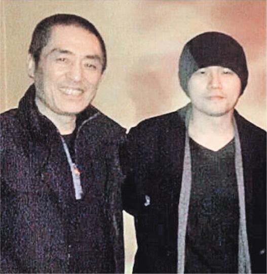 周杰倫盡地主之誼,宴請張藝謀到其餐廳吃飯兼看他表演。(微博圖片) 周杰倫盡地主之誼,宴請張藝謀到其餐廳吃飯兼看他表演。(微博圖片)