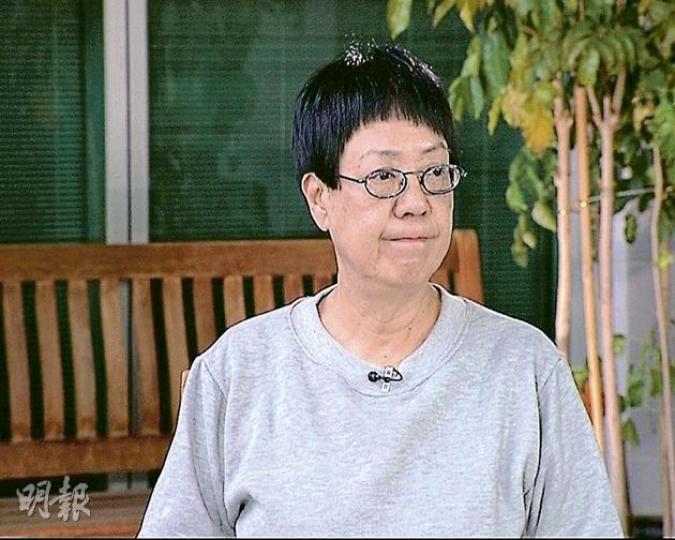 許鞍華愛電影也愛購物,特別是買衫,「煲」日本武俠劇也是其愛好。(攝影:娛樂組) 許鞍華愛電影也愛購物,特別是買衫,「煲」日本武俠劇也是其愛好。(攝影:娛樂組)