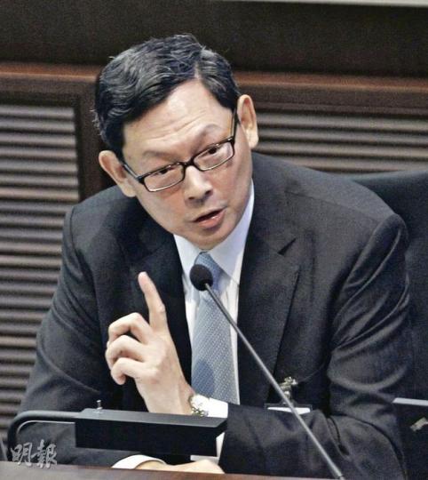 金管局總裁陳德霖指出,由於貸款需求殷切,銀行貸存比率處於近年高位,預期銀行息口今年仍會上升。(李紹昌攝)
金管局總裁陳德霖指出,由於貸款需求殷切,銀行貸存比率處於近年高位,預期銀行息口今年仍會上升。(李紹昌攝)