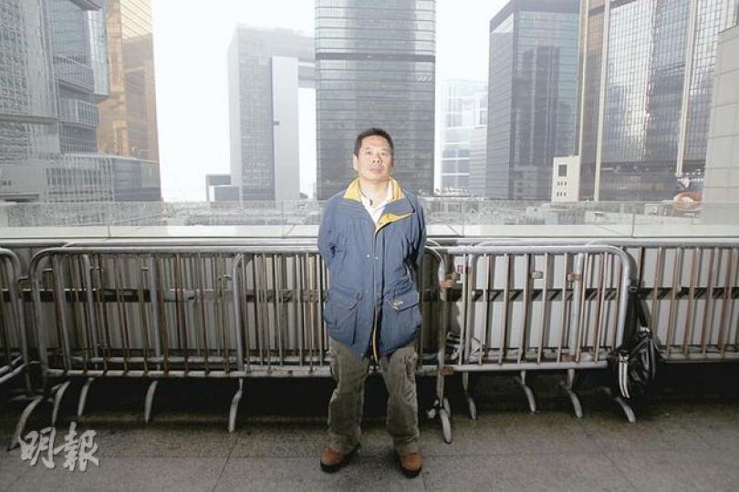 「雷曼苦主大聯盟」召集人陳浩偉認為須看出爐報告的字眼,才能判斷是否滿意立法會小組的工作。(林振東攝) 「雷曼苦主大聯盟」召集人陳浩偉認為須看出爐報告的字眼,才能判斷是否滿意立法會小組的工作。(林振東攝)