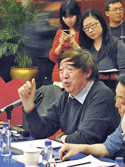 全國文聯主席馮驥才批評各地政府搞文化大躍進。(林迎攝) 全國文聯主席馮驥才批評各地政府搞文化大躍進。(林迎攝)