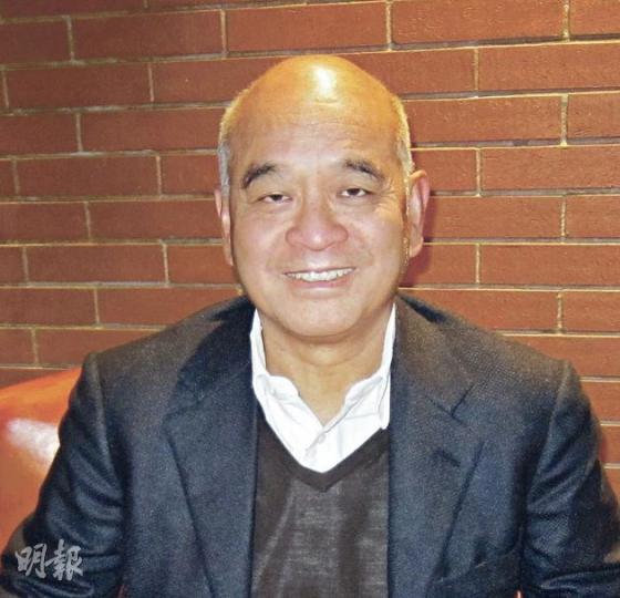 提名了唐英年的全國政協常委鄭家純說,至今仍未決定投票立場,但一定不會投白票。(何曉勤攝) 特首候選人梁振英(前排左三)昨出席香港電影導演會座談會,與約40名演藝界人士會面1小時。出席者包括馮德倫(左二綠衣者)、曾志偉(前排左一),以及曾公開挺梁的「肥媽」Maria Cordero(前排右三)。(何家達攝) 提名了唐英年的全國政協常委鄭家純說,至今仍未決定投票立場,但一定不會投白票。(何曉勤攝) 特首候選人梁振英(前排左三)昨出席香港電影導演會座談會,與約40名演藝界人士會面1小時。出席者包括馮德倫(左二綠衣者)、曾志偉(前排左一),以及曾公開挺梁的「肥媽」Maria Cordero(前排右三)。(何家達攝)