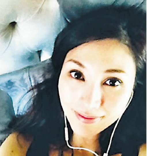 李嘉欣是大美人,所以亦要以運動來保持身形。(微博圖片) 已一歲多的小JM(右)是否就快有弟弟、妹妹陪他玩呢?(微博圖片) 李嘉欣是大美人,所以亦要以運動來保持身形。(微博圖片) 已一歲多的小JM(右)是否就快有弟弟、妹妹陪他玩呢?(微博圖片)