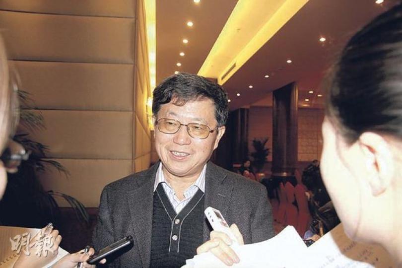 全國政協委員遲福林(上圖)提出收入分配改革多時仍無回音。全國政協委員景天魁(下圖)透露,中央對於收入分配改革仍然相當謹慎。(麥俊攝) 全國政協委員遲福林(上圖)提出收入分配改革多時仍無回音。全國政協委員景天魁(下圖)透露,中央對於收入分配改革仍然相當謹慎。(麥俊攝)