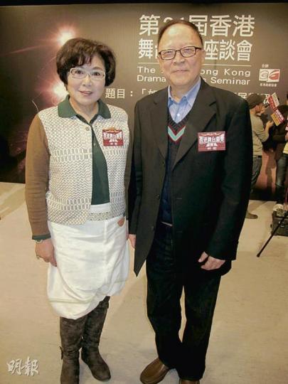 李司棋與鍾景輝在舞台劇《金池塘》飾演夫婦,二人有不少親熱戲分。(攝影/記者﹕柯美) 余安安獲知入圍爭舞台劇女配角獎,感意外又開心。(攝影/記者﹕柯美) 李司棋與鍾景輝在舞台劇《金池塘》飾演夫婦,二人有不少親熱戲分。(攝影/記者﹕柯美) 余安安獲知入圍爭舞台劇女配角獎,感意外又開心。(攝影/記者﹕柯美)