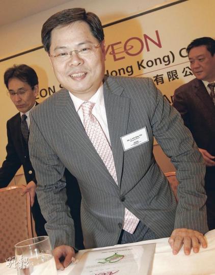 林文鈿表示,去年內地業務收入首次多過香港,長遠內地收入佔比會繼續提升,今年將會動用3億元在華南開設10間分店。(李紹昌攝) 林文鈿表示,去年內地業務收入首次多過香港,長遠內地收入佔比會繼續提升,今年將會動用3億元在華南開設10間分店。(李紹昌攝)