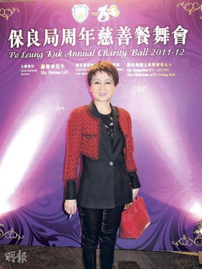 本月生日的四太梁安琪聲稱,因工作太忙未決定如何慶祝,只望子女乖乖聽話已感開心;又笑言等收賭王「肉嘴」做禮物。(攝影/記者:林蘊兒) 本月生日的四太梁安琪聲稱,因工作太忙未決定如何慶祝,只望子女乖乖聽話已感開心;又笑言等收賭王「肉嘴」做禮物。(攝影/記者:林蘊兒)
