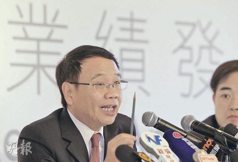 百麗首席執行官盛百椒(圖)昨天表示,公司去年積極為新業務做準備,現已具備大力發展大眾市場的能力,今年計劃為新品牌開店100間。(林振東攝) 百麗首席執行官盛百椒(圖)昨天表示,公司去年積極為新業務做準備,現已具備大力發展大眾市場的能力,今年計劃為新品牌開店100間。(林振東攝)