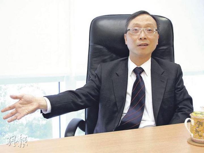 仁安醫院副醫務總監梁國齡說,若新招未能堵截中介公司扭曲產牀供求,不排除會不做內地孕婦生意。(陳佩儀攝) 仁安醫院副醫務總監梁國齡說,若新招未能堵截中介公司扭曲產牀供求,不排除會不做內地孕婦生意。(陳佩儀攝)