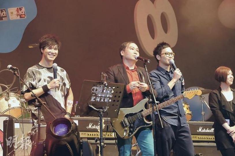 Mr.、RubberBand與劉以達（中）合作演出，令樂迷耳目一新。（攝影：孫華中）