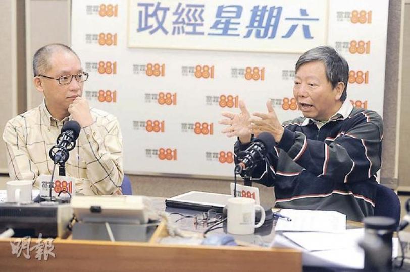 最低工資委員會正研究新一個法定最低工資水平,職工盟秘書長李卓人(右)重申,要求調高至33元或以上,並促現屆政府在7月前通過新最低工資水平。餐飲聯業協會會長駱國安(左)則認為政府列舉數據只涉法例生效初期,未完全反映影響,不贊成檢討過急。(尹錦恩攝) (明報製圖) 最低工資委員會正研究新一個法定最低工資水平,職工盟秘書長李卓人(右)重申,要求調高至33元或以上,並促現屆政府在7月前通過新最低工資水平。餐飲聯業協會會長駱國安(左)則認為政府列舉數據只涉法例生效初期,未完全反映影響,不贊成檢討過急。(尹錦恩攝) (明報製圖)