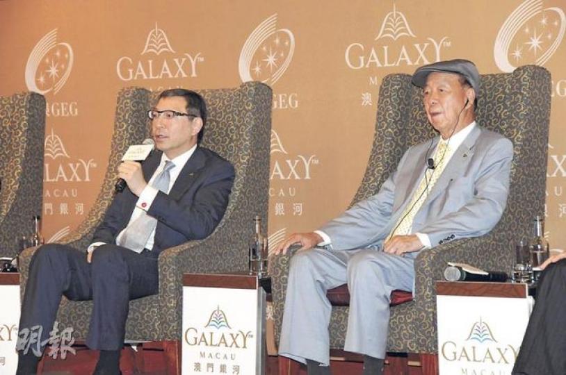 銀娛的澳門銀河二期擬搶閘於2015年中開幕,更「撬走」新濠籌備中項目的酒店伙伴萬豪及麗思卡爾頓。呂耀東(左)稱與酒店伙伴理念相同。圖右為呂志和。(陳淑安攝) (明報製圖) (明報製圖) (明報製圖) 銀娛的澳門銀河二期擬搶閘於2015年中開幕,更「撬走」新濠籌備中項目的酒店伙伴萬豪及麗思卡爾頓。呂耀東(左)稱與酒店伙伴理念相同。圖右為呂志和。(陳淑安攝) (明報製圖) (明報製圖) (明報製圖)