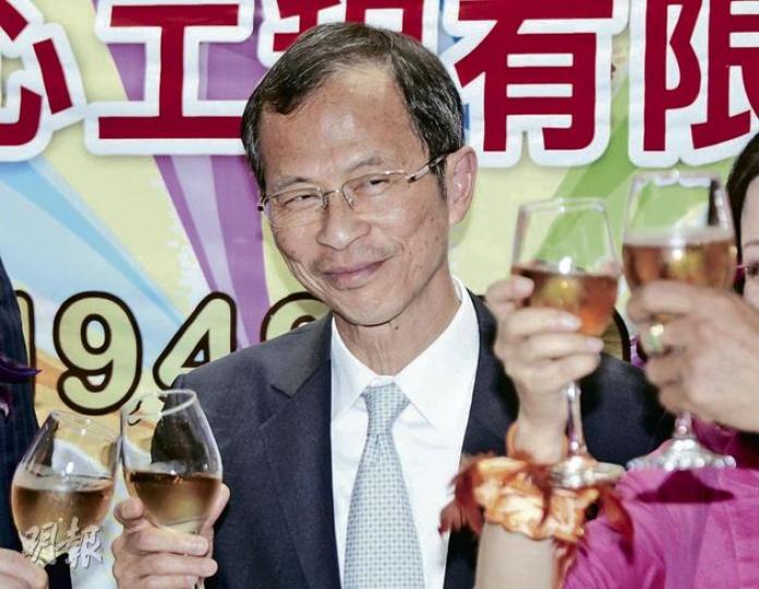 立法會主席曾鈺成批准政府要求,今日會先處理《2011漁業保護(修訂)條例草案》,以及《2012選舉法例(雜項修訂)條例草案》,之後才繼續審議有關立法會議員出缺安排的草案。(郭慶輝攝) 立法會主席曾鈺成批准政府要求,今日會先處理《2011漁業保護(修訂)條例草案》,以及《2012選舉法例(雜項修訂)條例草案》,之後才繼續審議有關立法會議員出缺安排的草案。(郭慶輝攝)