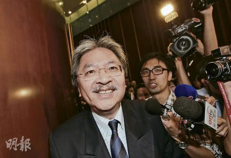 財政司長曾俊華將以「港台經濟文化合作協進會」榮譽主席身分,下周一至三率團訪問台北。他昨到立會為議員打氣。(李澤彤攝) 特首辦主任梁卓偉(右一) 、行會召集人夏佳理(左三)昨在立法會前廳,與建制派議員閒談,表達支持。(李澤彤攝) 曾先後擔任立法局、立法會議員的梁智鴻,現為行政會議成員,他昨到立會聆聽拉布戰,會否別有滋味?(李澤彤攝) 財政司長曾俊華將以「港台經濟文化合作協進會」榮譽主席身分,下周一至三率團訪問台北。他昨到立會為議員打氣。(李澤彤攝) 特首辦主任梁卓偉(右一) 、行會召集人夏佳理(左三)昨在立法會前廳,與建制派議員閒談,表達支持。(李澤彤攝) 曾先後擔任立法局、立法會議員的梁智鴻,現為行政會議成員,他昨到立會聆聽拉布戰,會否別有滋味?(李澤彤攝)