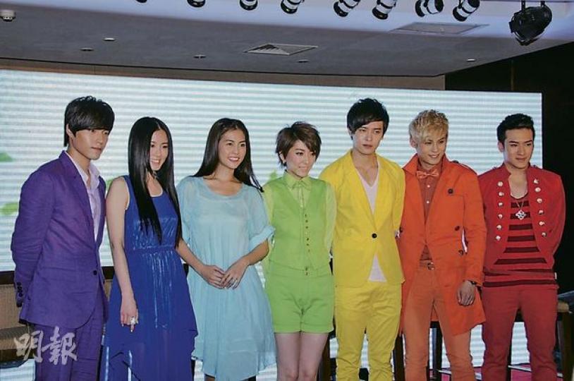 唐振剛(左起)、傅穎、任容萱、劉忻、付辛博、陳奕、沈建宏穿上不同顏色的服裝,各顯個性。(攝影/記者﹕梁榮達) 傅穎未知與陳奕的牀戲有幾激。(攝影/記者﹕梁榮達) 唐振剛(左起)、傅穎、任容萱、劉忻、付辛博、陳奕、沈建宏穿上不同顏色的服裝,各顯個性。(攝影/記者﹕梁榮達) 傅穎未知與陳奕的牀戲有幾激。(攝影/記者﹕梁榮達)