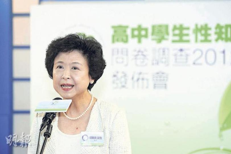 護苗基金副主席吳穎英指青少年遭性侵問題不容忽視,性侵犯個案「一個都嫌多」。(葉思雅攝) (明報製圖) 護苗基金副主席吳穎英指青少年遭性侵問題不容忽視,性侵犯個案「一個都嫌多」。(葉思雅攝) (明報製圖)