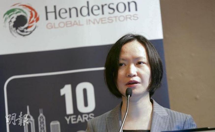亨德森遠見中國躍升基金經理沈昱指出,中國內陸城市在經濟增長率、零售數據等方面顯示出更強勁的動力。(李澤彤攝) 亨德森遠見中國躍升基金經理沈昱指出,中國內陸城市在經濟增長率、零售數據等方面顯示出更強勁的動力。(李澤彤攝)