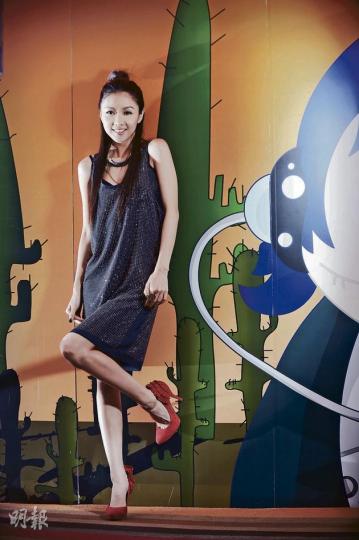 Fiona從抑鬱症康復過來，希望借音樂發放正能量。（攝影：劉永銳） 嬌滴滴的薛凱琪在工作上親力親為，以誠意打動歌迷。（攝影：劉永銳）