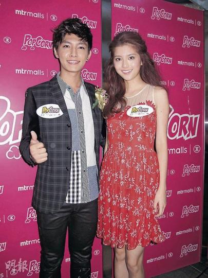 炎亞綸、吳千語互讚靚仔靚女。（攝影/記者：李潔盈）