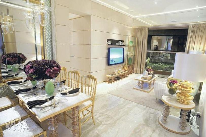 九建旗下西環新盤CADOGAN最新曝光的1183方呎3房示範單位，實用率78％；另單位樓層高度約10呎4吋，營造不俗的空間感。（劉焌陶攝）

