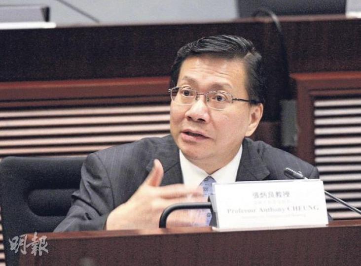 運輸及房屋局長張炳良昨日出席立法會房屋事務委員會會議時表示,政府有需要改善置安心的資訊發布,並說政府應每年給機會予有需要市民申請置安心,認同是一個合理預期。(郭慶輝攝) 運輸及房屋局長張炳良昨日出席立法會房屋事務委員會會議時表示,政府有需要改善置安心的資訊發布,並說政府應每年給機會予有需要市民申請置安心,認同是一個合理預期。(郭慶輝攝)