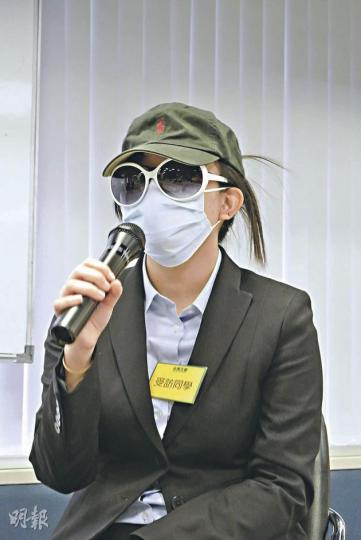 阿麗(假名)因考試壓力沉重,患上嚴重焦慮症及輕微抑鬱症,現需以藥物控制病情。(翟翠婷攝) 阿麗(假名)因考試壓力沉重,患上嚴重焦慮症及輕微抑鬱症,現需以藥物控制病情。(翟翠婷攝)